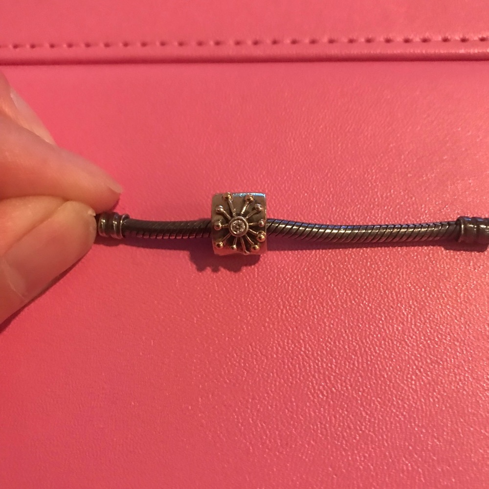 Authentic Pandora charm - Picture 4 of 5